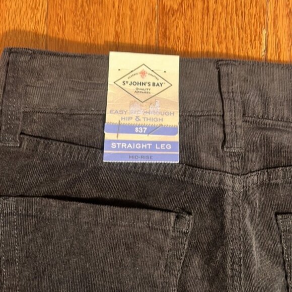 NWT ST JOHNS BAY WOMEN CORDUROY STRAIGHT LEGS BLACK PANTS IN SIZE 4 - Picture 5 of 5